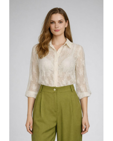 Camicia in pizzo leggero con maniche tre quarti
