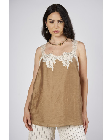 Top beige con pizzo macramè