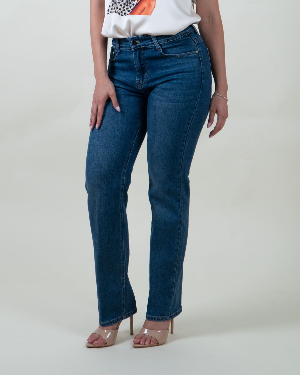 Jeans Straight Fit in Denim Blu|Colore:Jeans