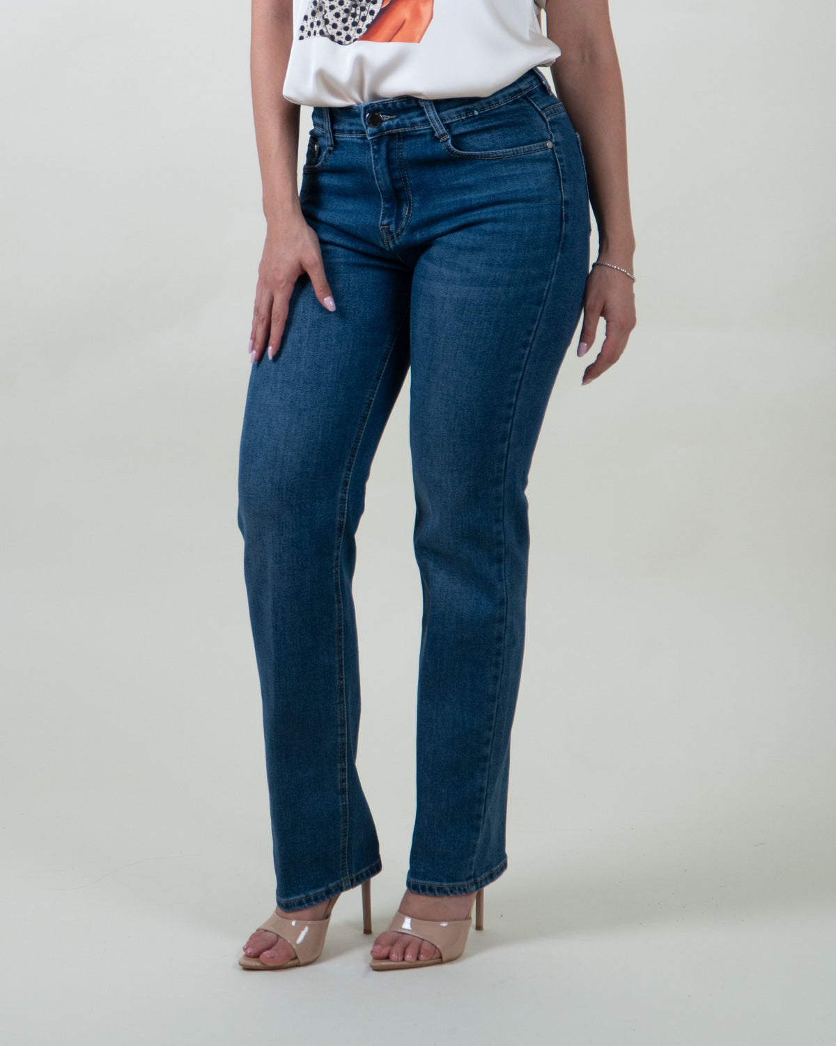 Jeans Straight Fit in Denim Blu|Colore:Jeans