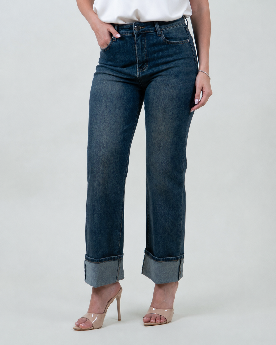 Jeans Cropped con Risvolto Effetto Sabbiato|Colore:Jeans