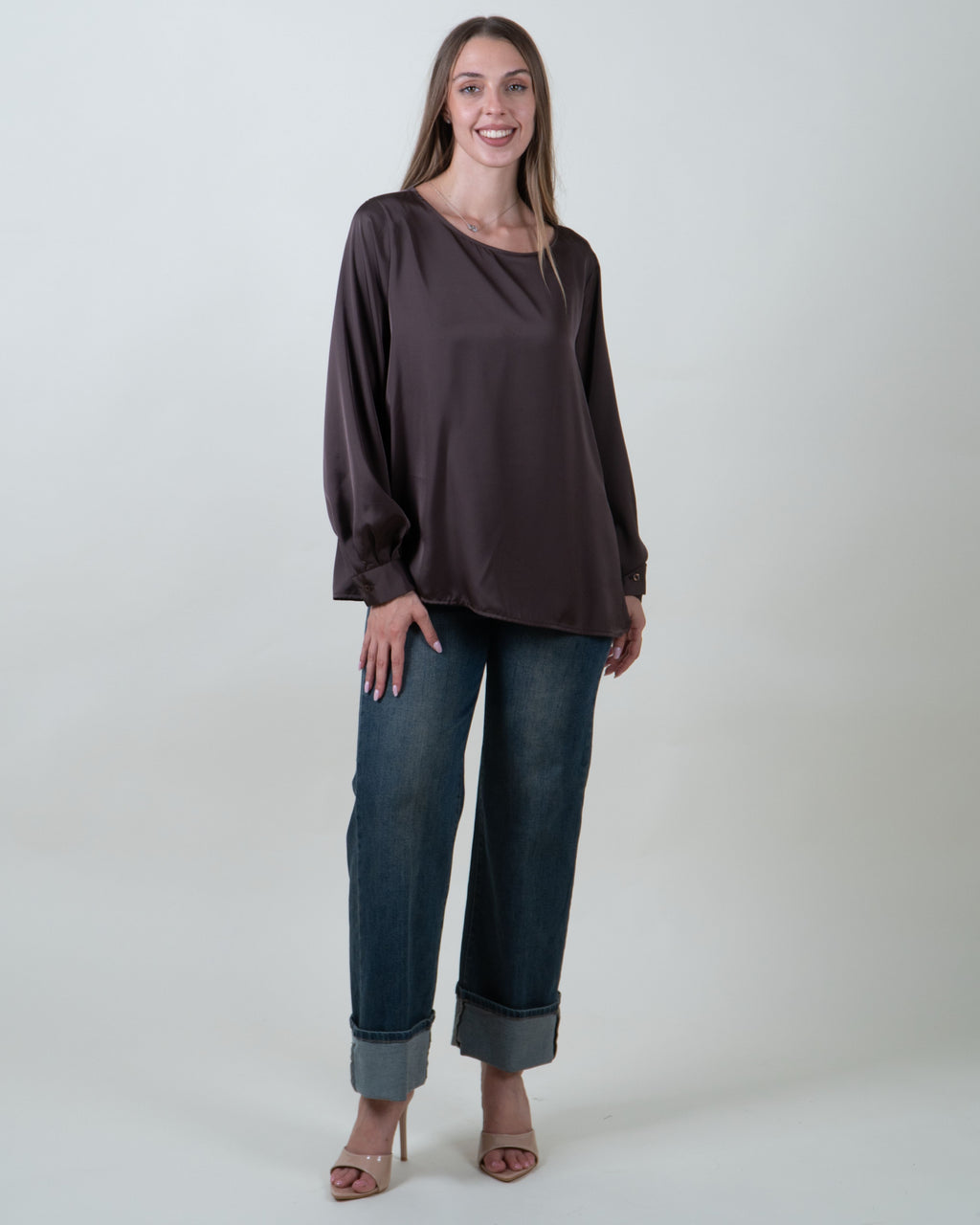 Blusa satinata a maniche lunghe|Colore:Moro