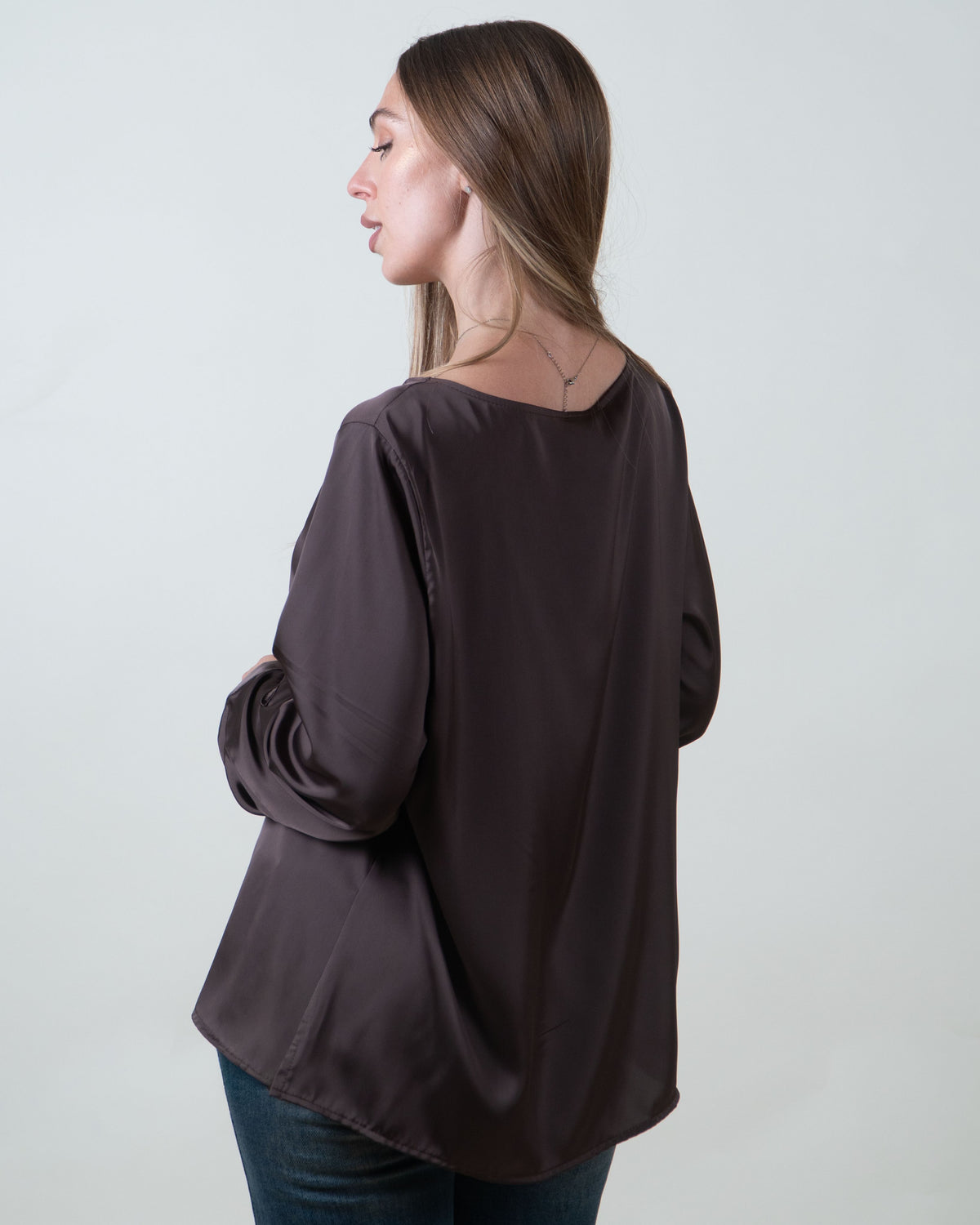 Blusa satinata a maniche lunghe|Colore:Moro