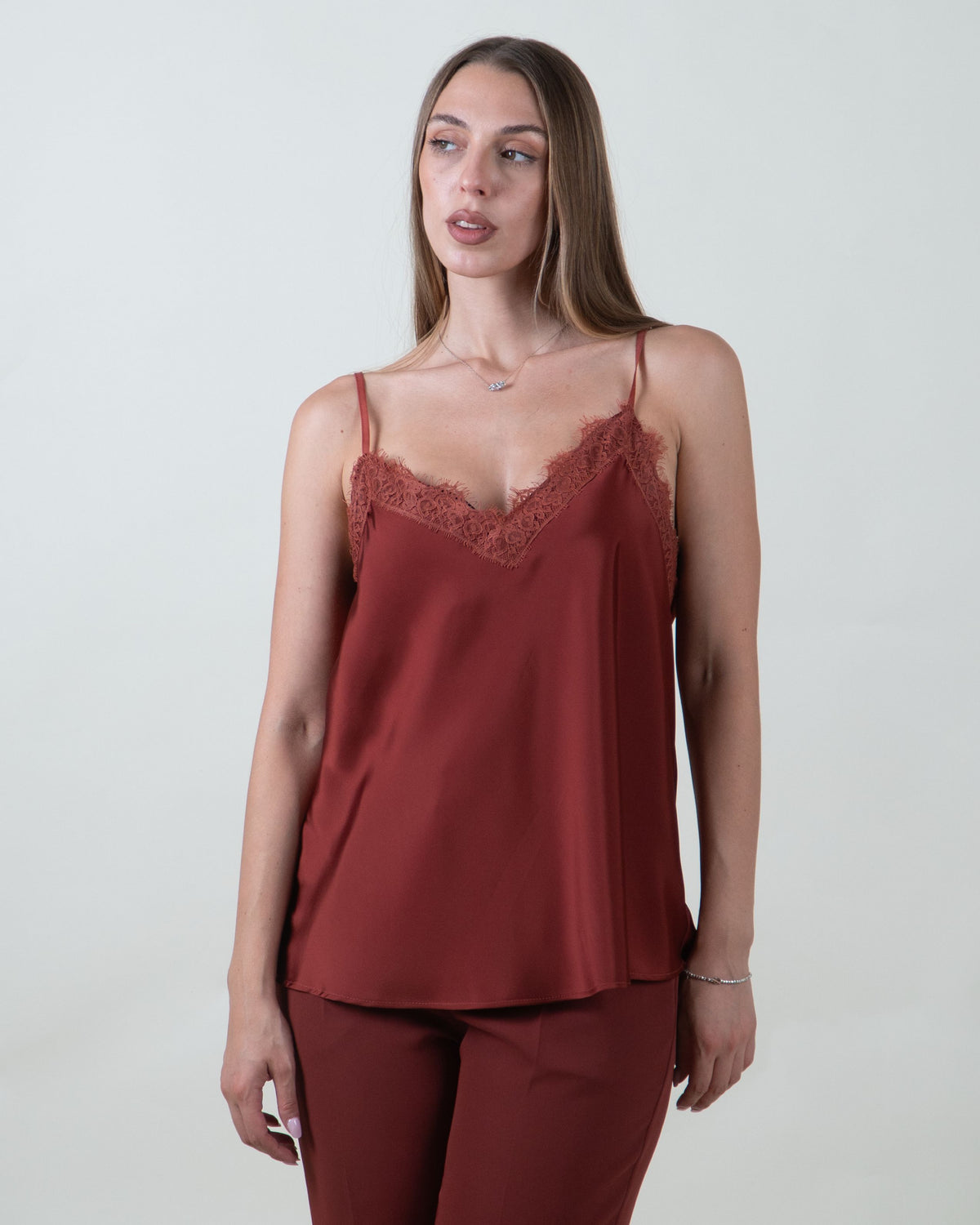 Top lingerie satinato con pizzo|Colore:Mattone