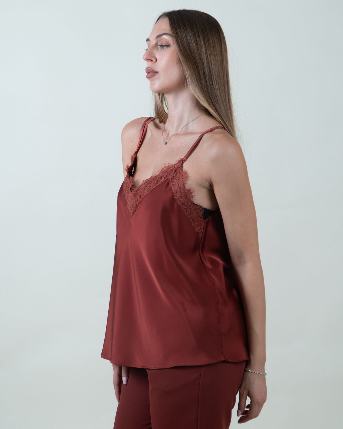 Top lingerie satinato con pizzo|Colore:Mattone
