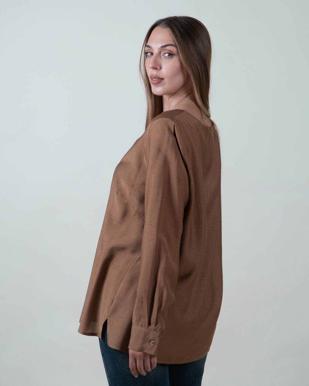Maglia fluida con scollo rotondo e maniche lunghe|Colore:Nocciola