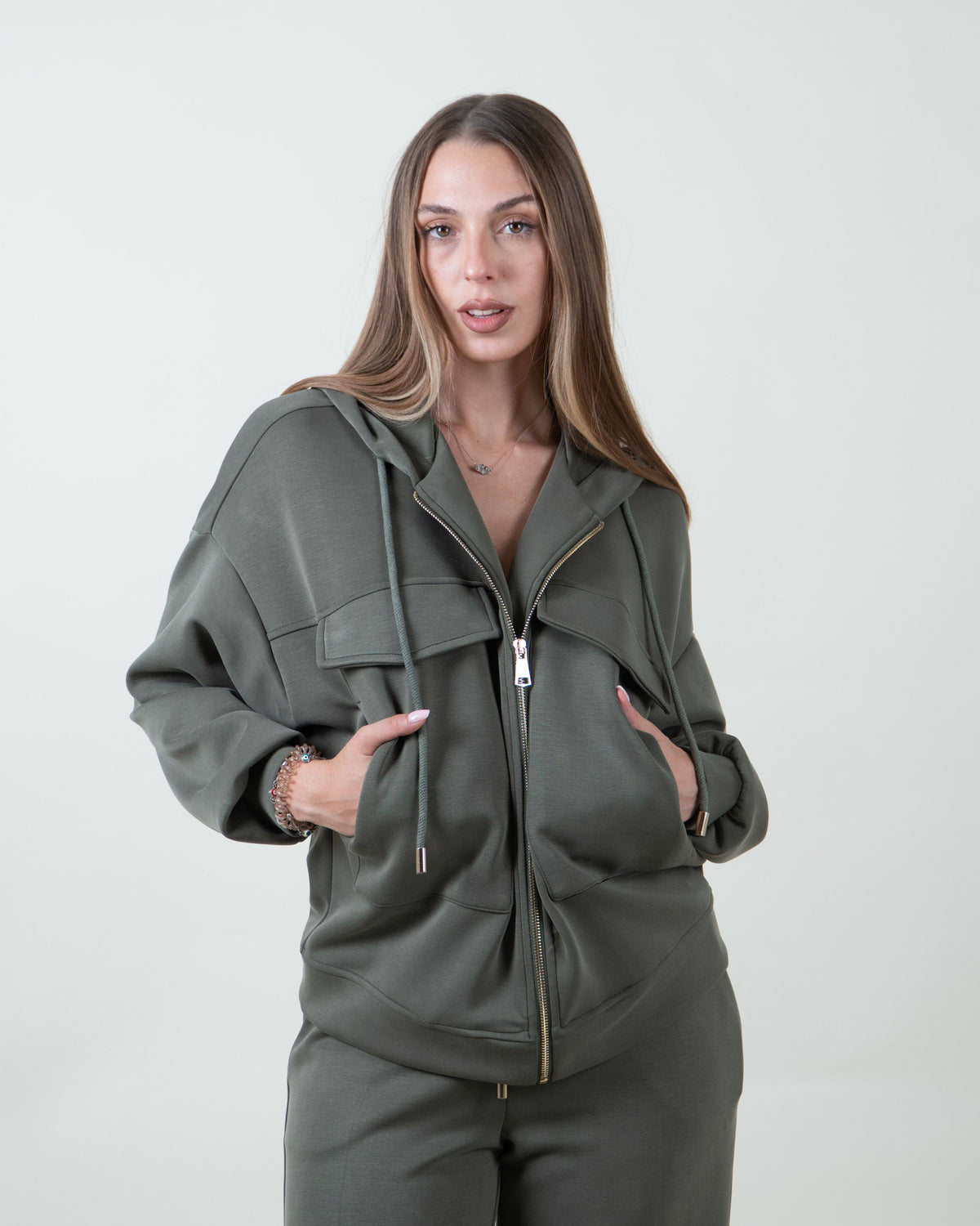 Felpa verde militare oversize con cappuccio e tasc|Colore:Verde militare