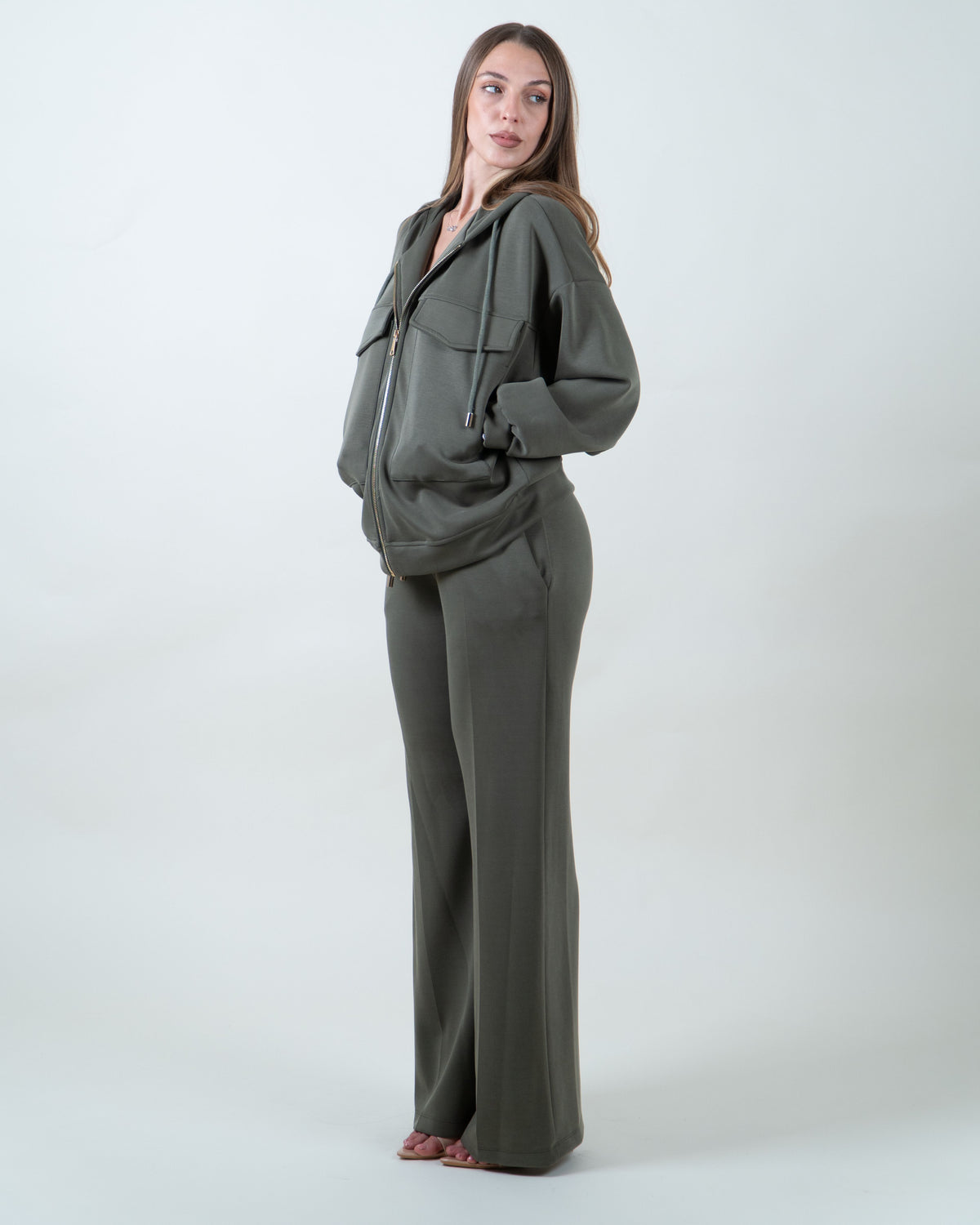 Pantaloni verde militare a gamba larga|Colore:Verde militare