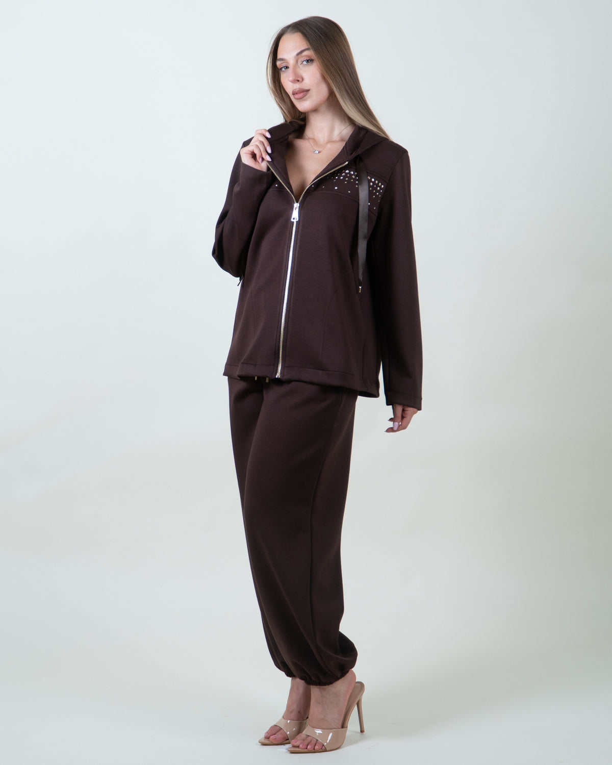 Felpa marrone con cappuccio e strass|Colore:Marrone