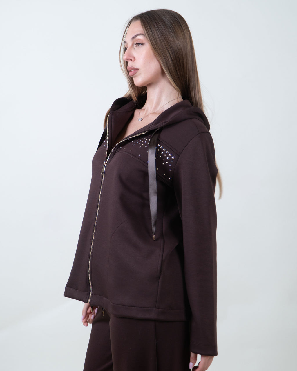 Felpa marrone con cappuccio e strass|Colore:Marrone