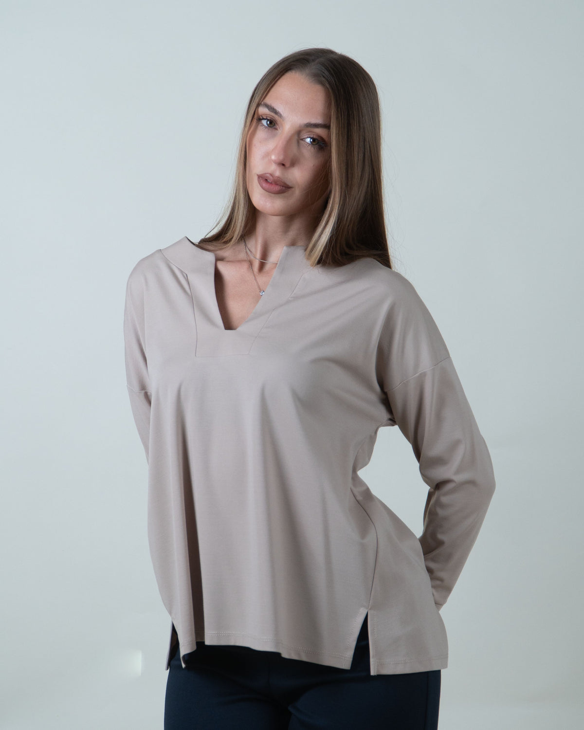 Maglia morbida con scollo a V|Colore:Beige