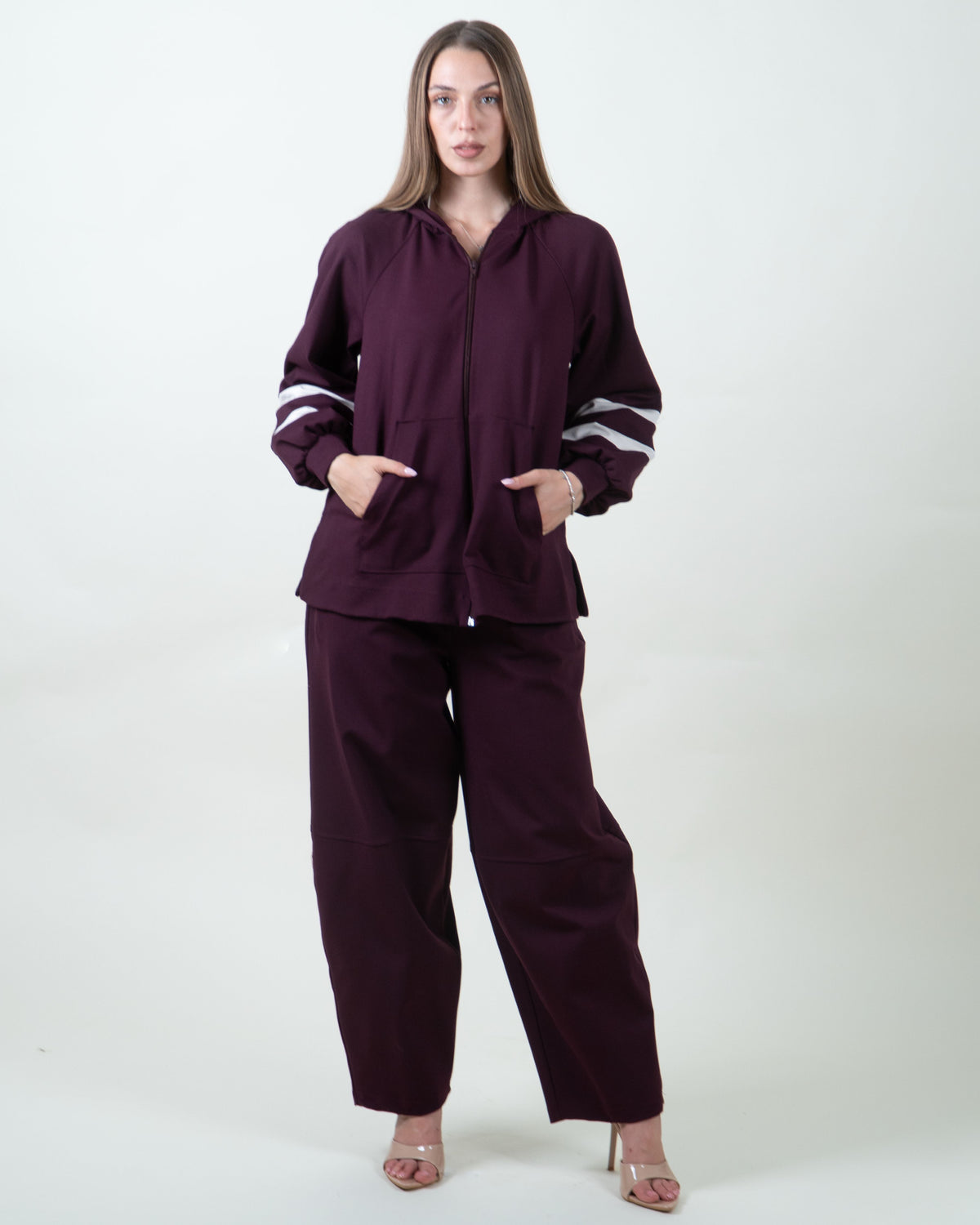 Felpa bordeaux con cappuccio e bande a contrasto|Colore:Bordeaux