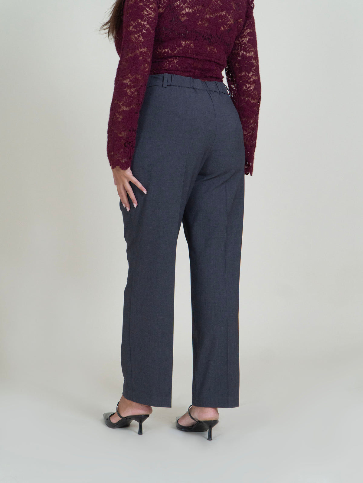 Pantaloni Sartoriali Grigi dalla Linea Dritta|Colore:Grigio