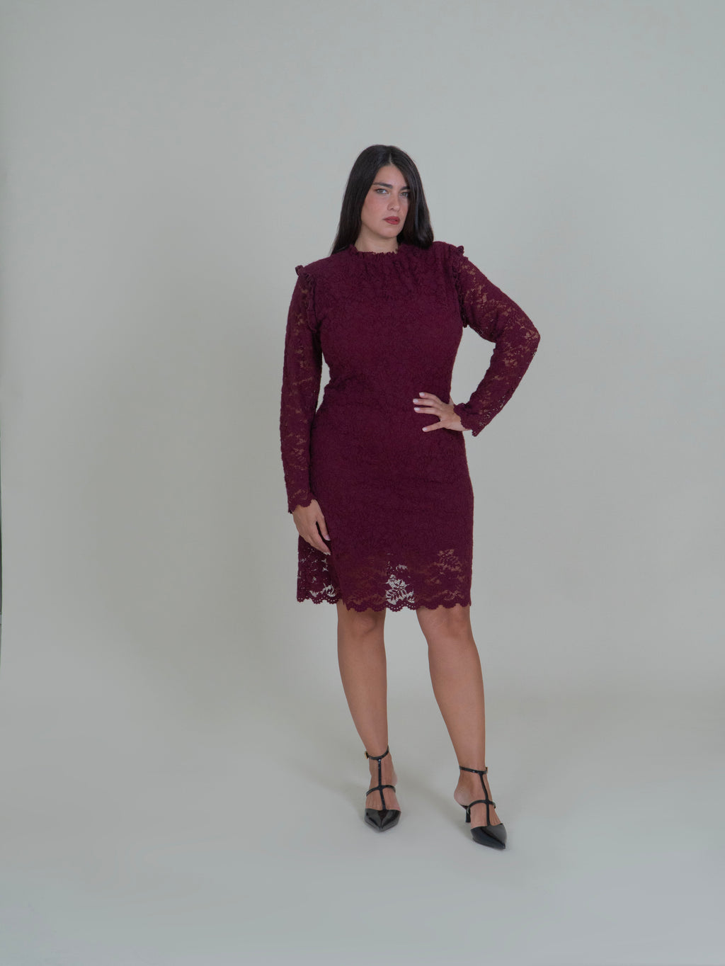 Abito in Pizzo con Maniche Lunghe|Colore:Bordeaux