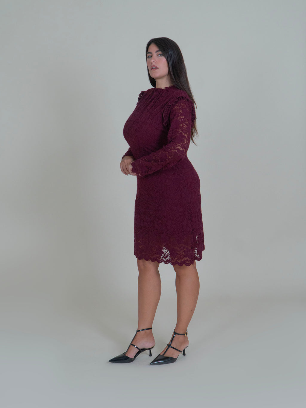 Abito in Pizzo con Maniche Lunghe|Colore:Bordeaux