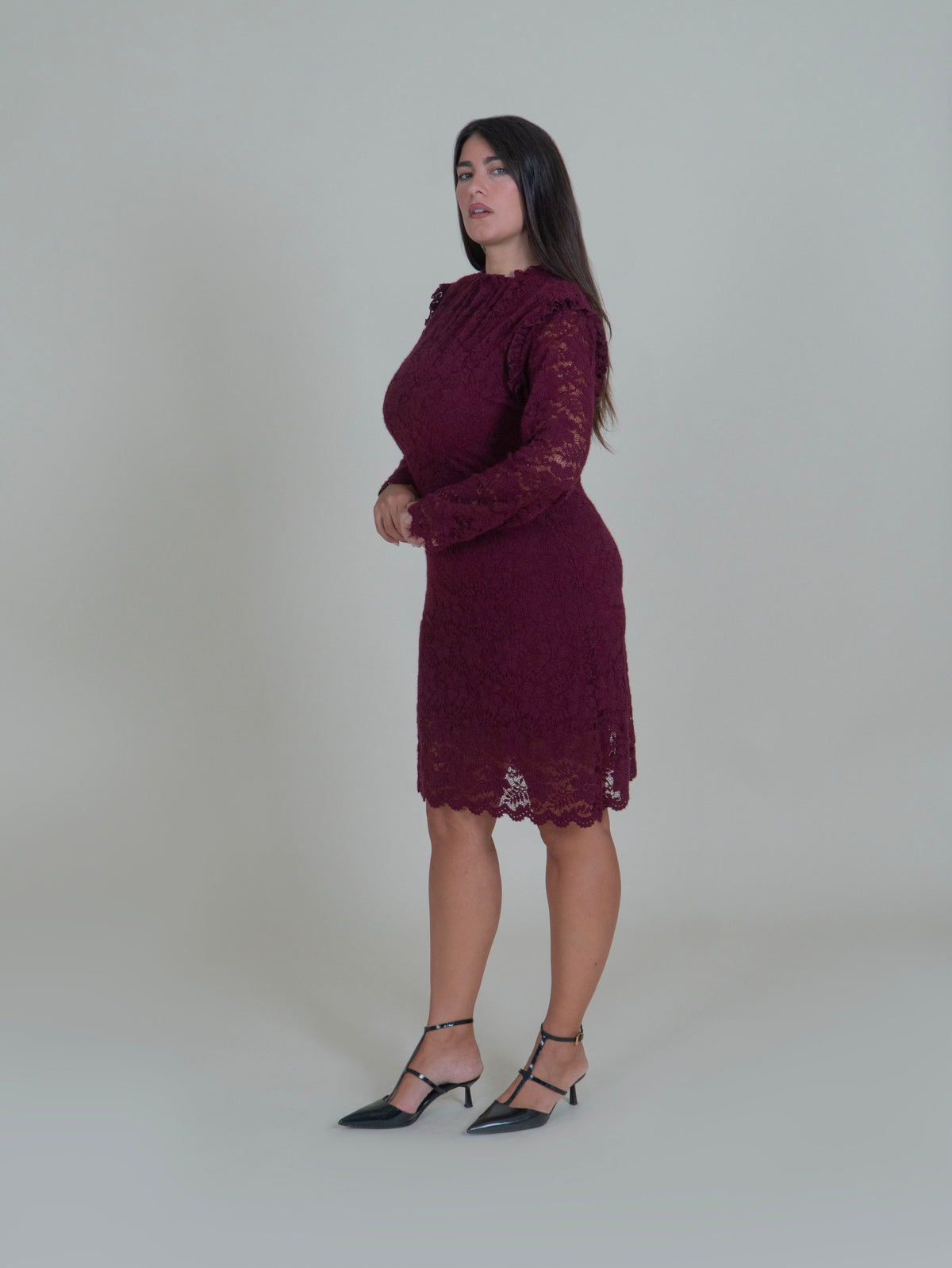 Abito in Pizzo con Maniche Lunghe|Colore:Bordeaux
