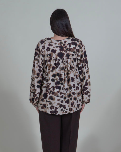 Blusa Fantasia Animalier con Dettaglio Gioiello|Colore:Fantasia