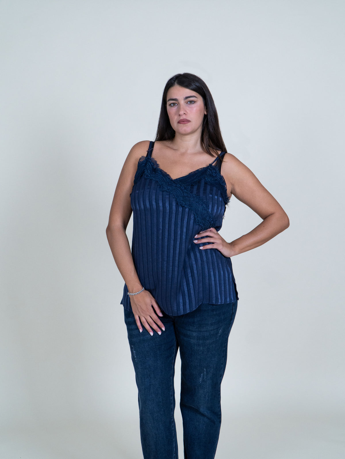 Top Blu Satinato a Righe con Pizzo|Colore:Blu