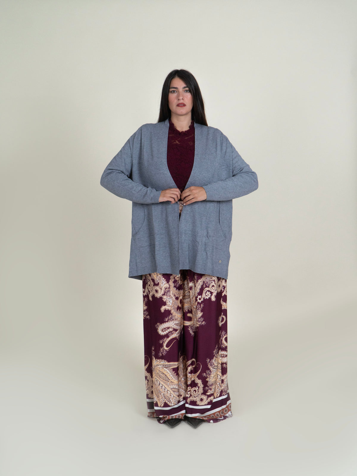 Cardigan Lungo in Maglia con Tasche|Colore:Grigio