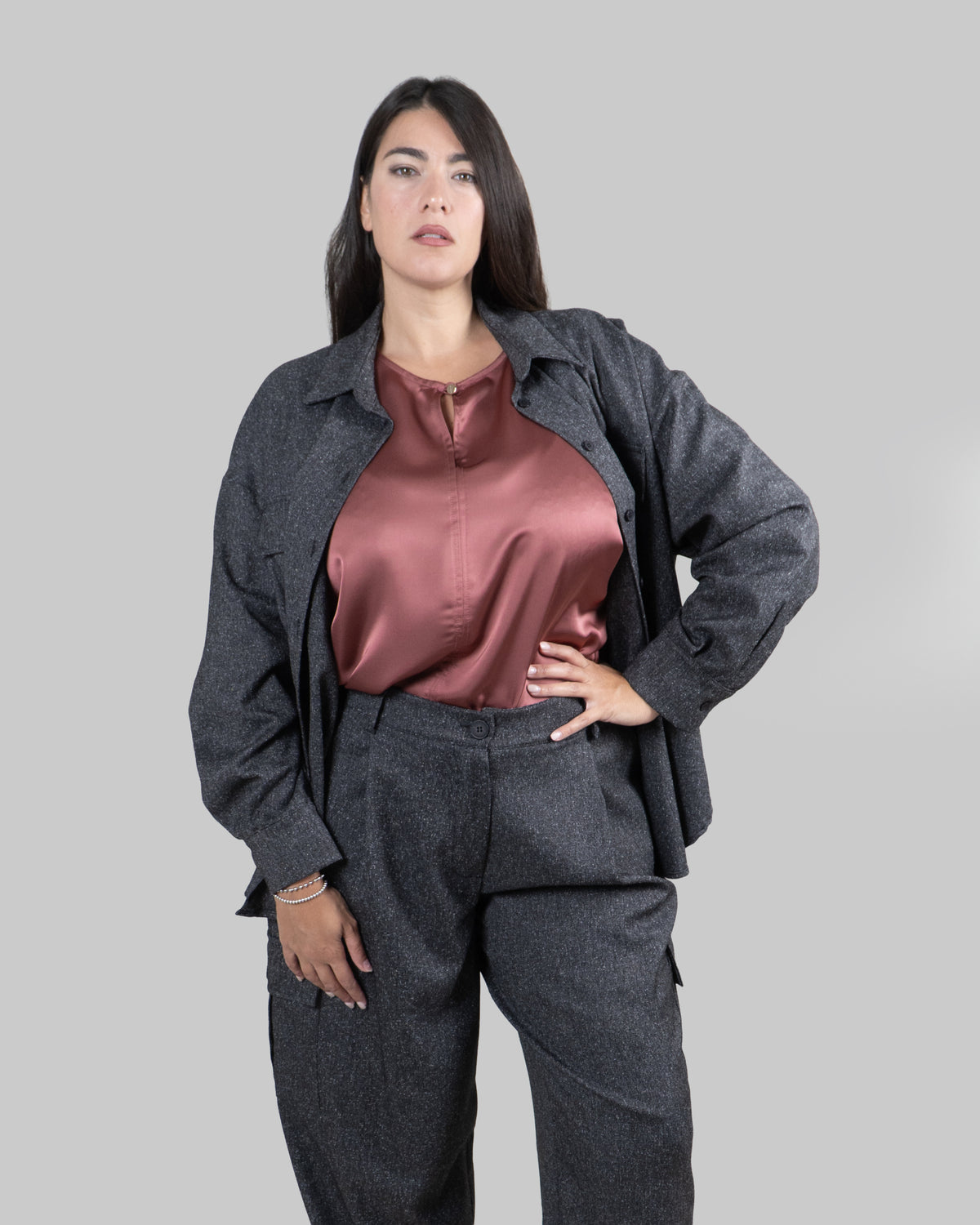 Camicia in Grisaglia Grigia con Tasche Applicate|Colore:Grigio