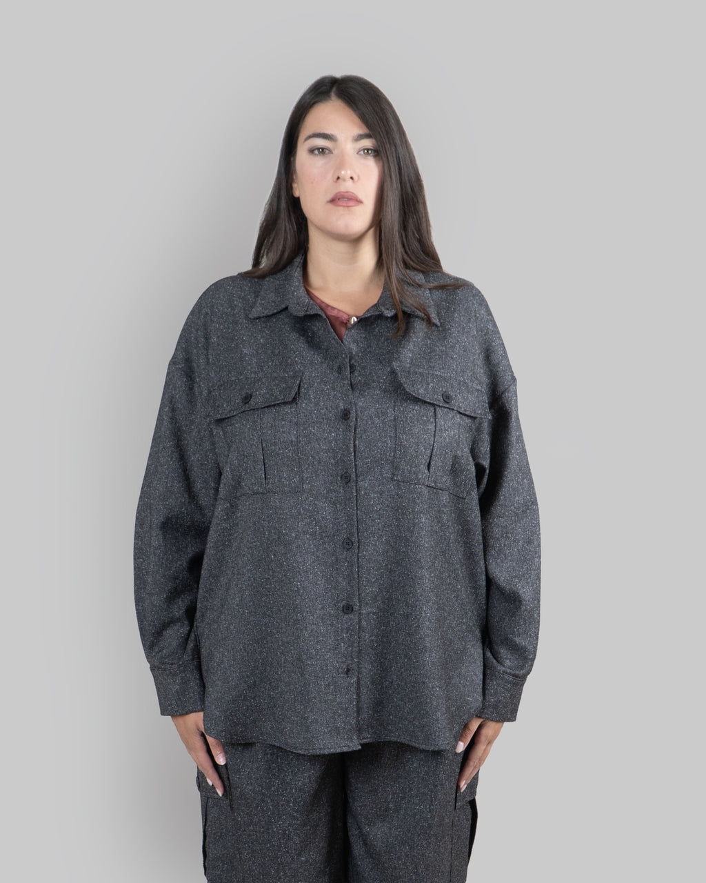 Camicia in Grisaglia Grigia con Tasche Applicate|Colore:Grigio