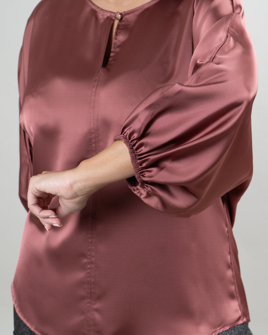 Blusa Satinata con Maniche a Palloncino|Colore:Cipolla
