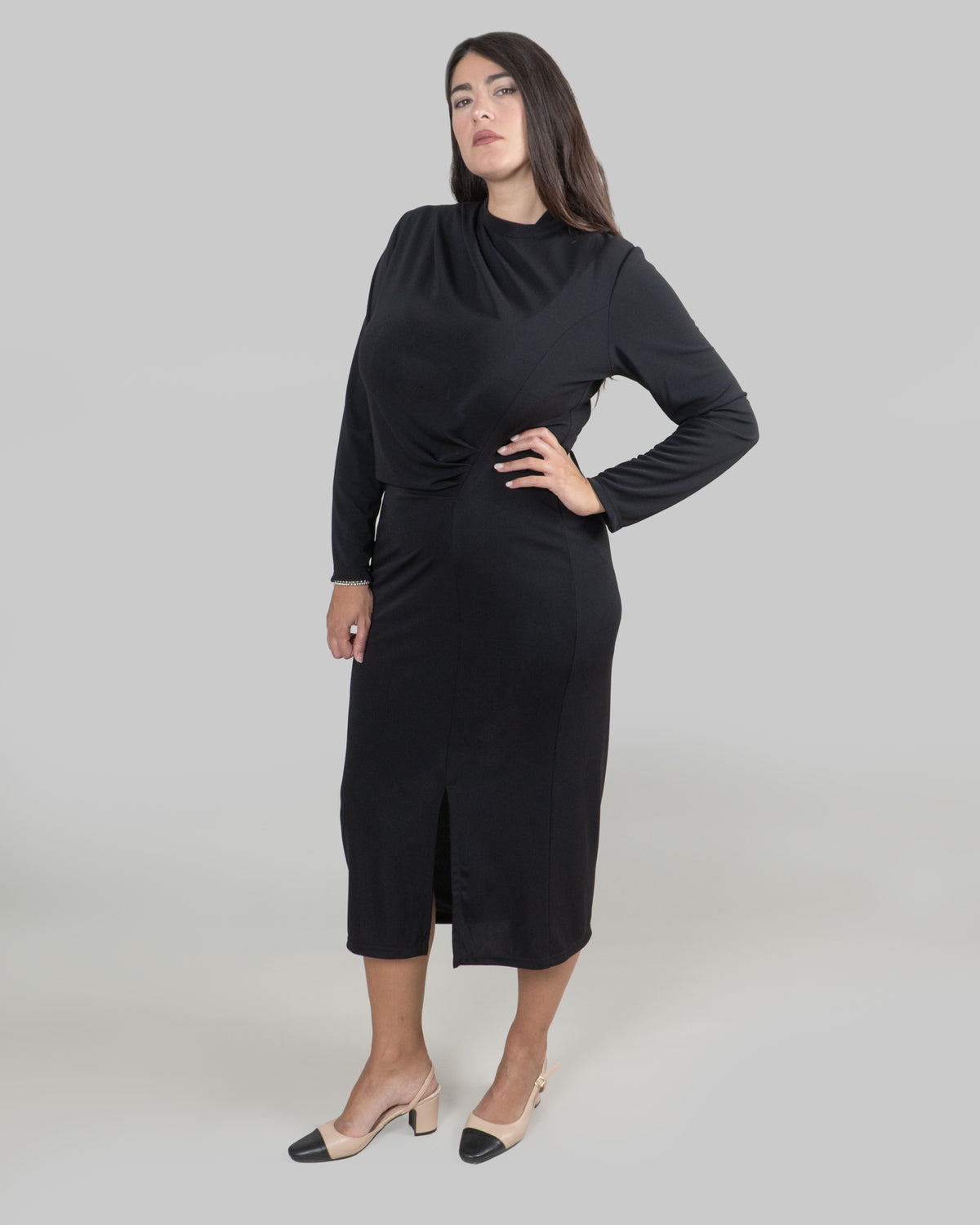Abito Midi Drappeggiato con Spacco Laterale|Colore:Nero