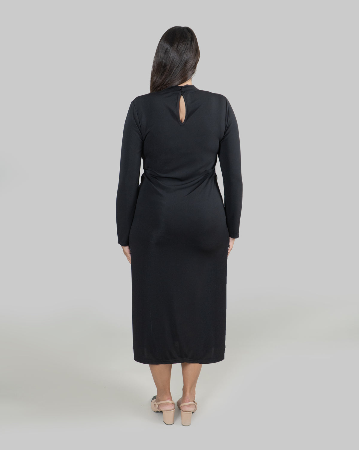 Abito Midi Drappeggiato con Spacco Laterale|Colore:Nero