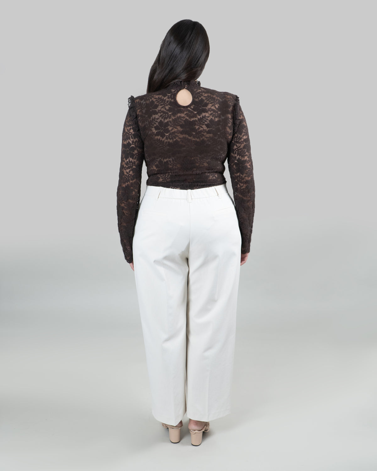 Body in Pizzo Floreale con Collo a Rouches|Colore:Moro