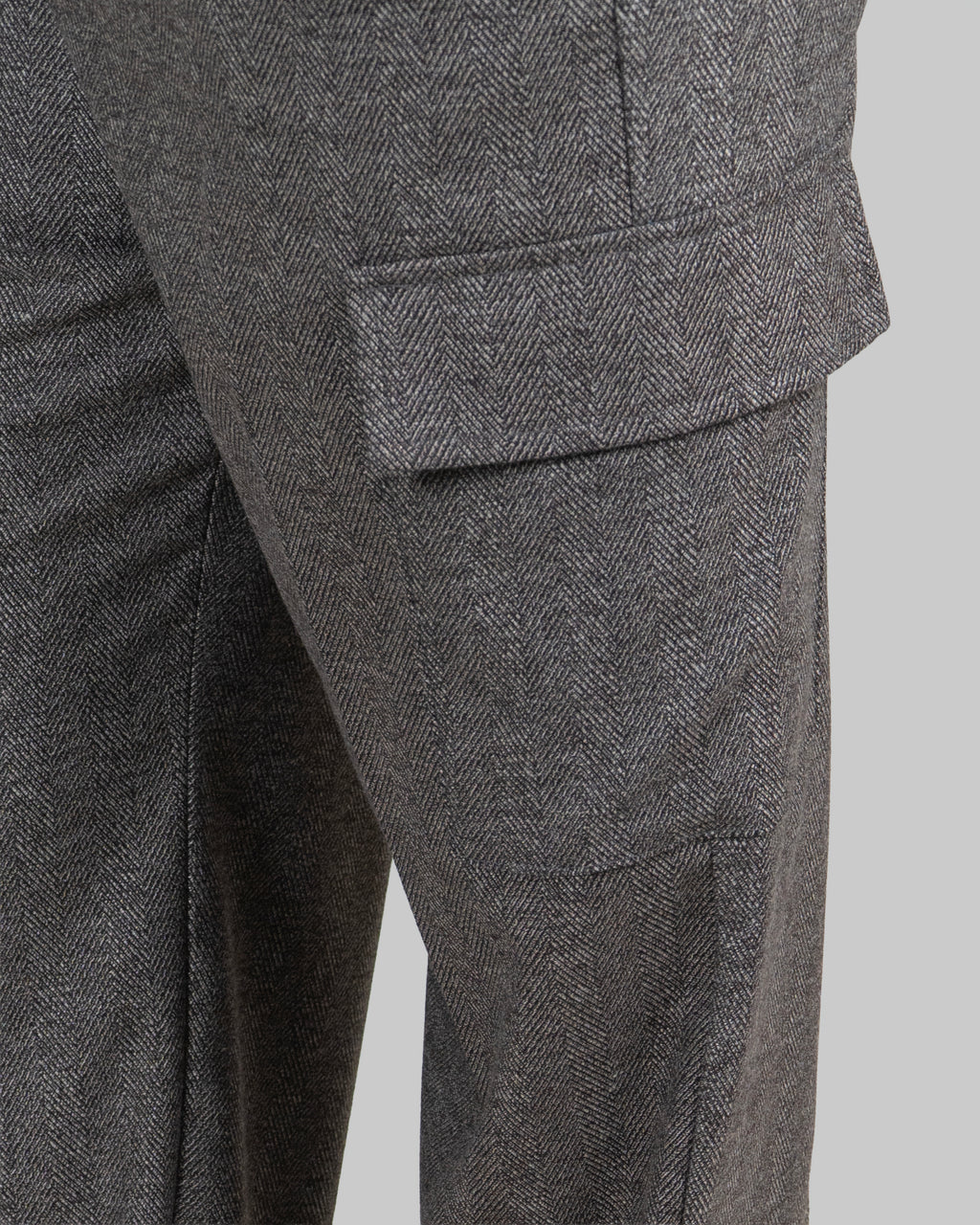 Pantaloni Cargo Spigati con Tasche Laterali|Colore:Marrone