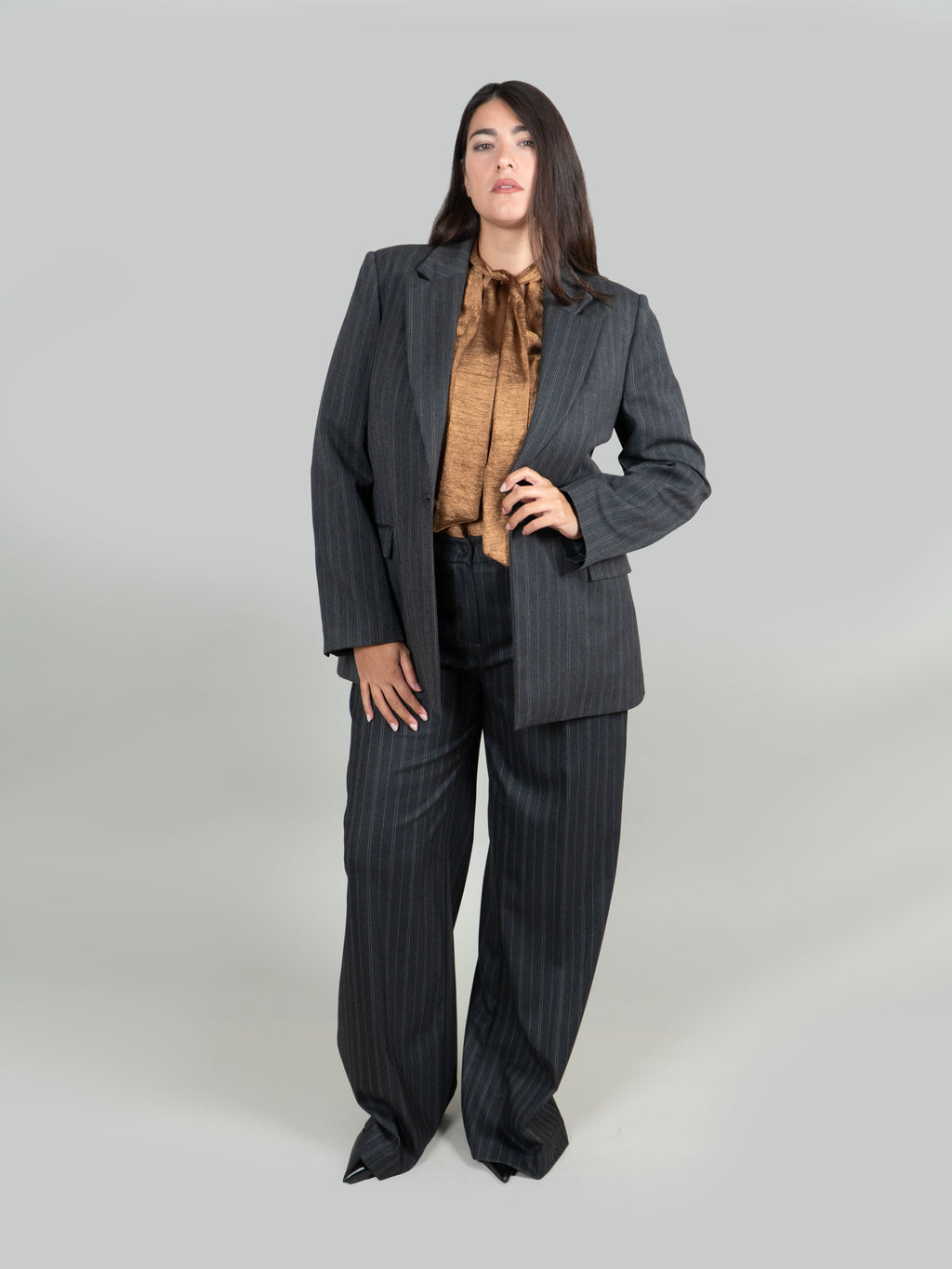 Pantaloni Gessati a Gamba Ampia|Colore:Grigio