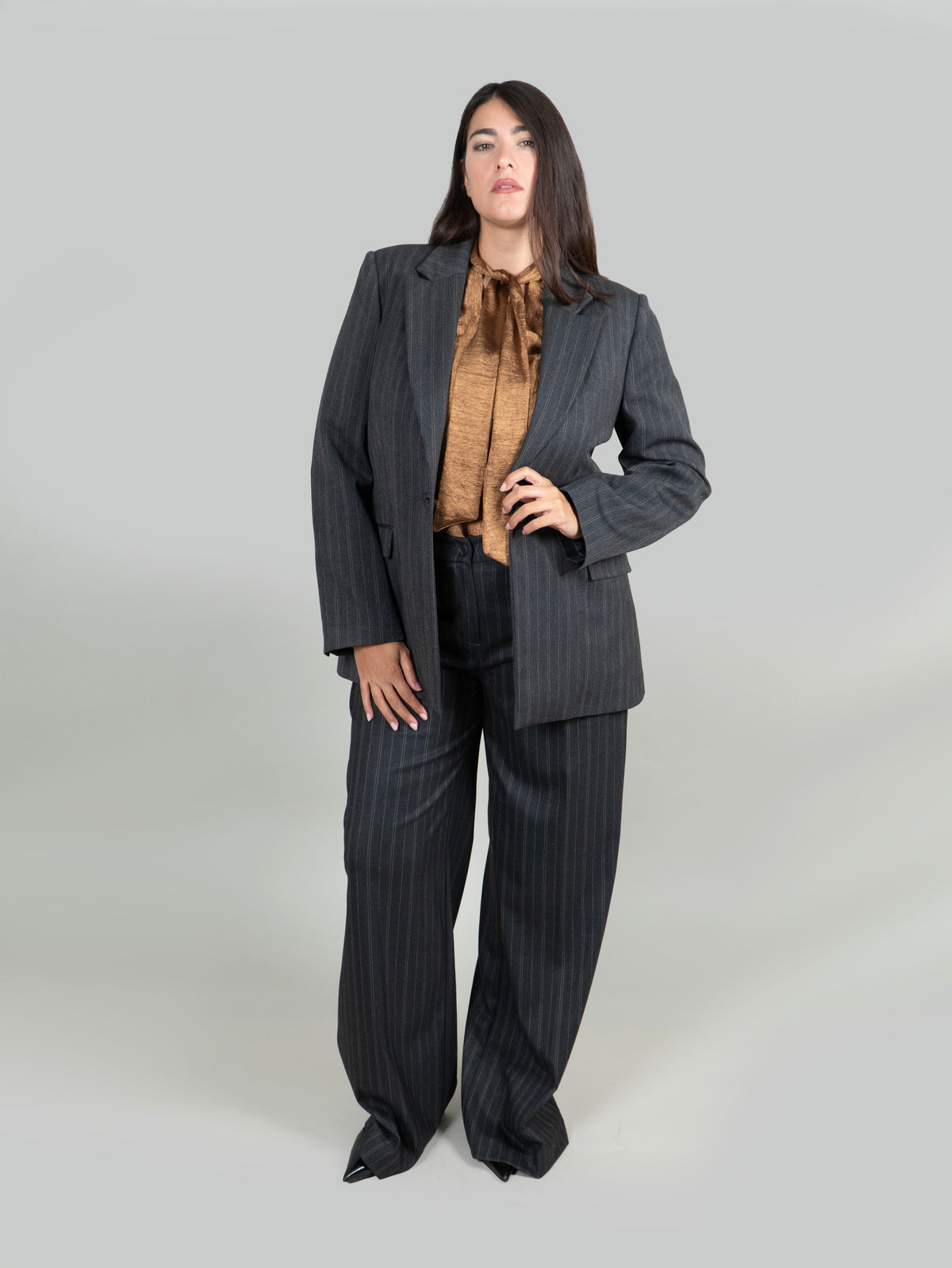 Pantaloni Gessati a Gamba Ampia|Colore:Grigio
